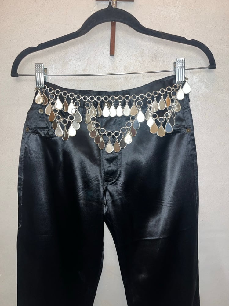 October teardrop belt